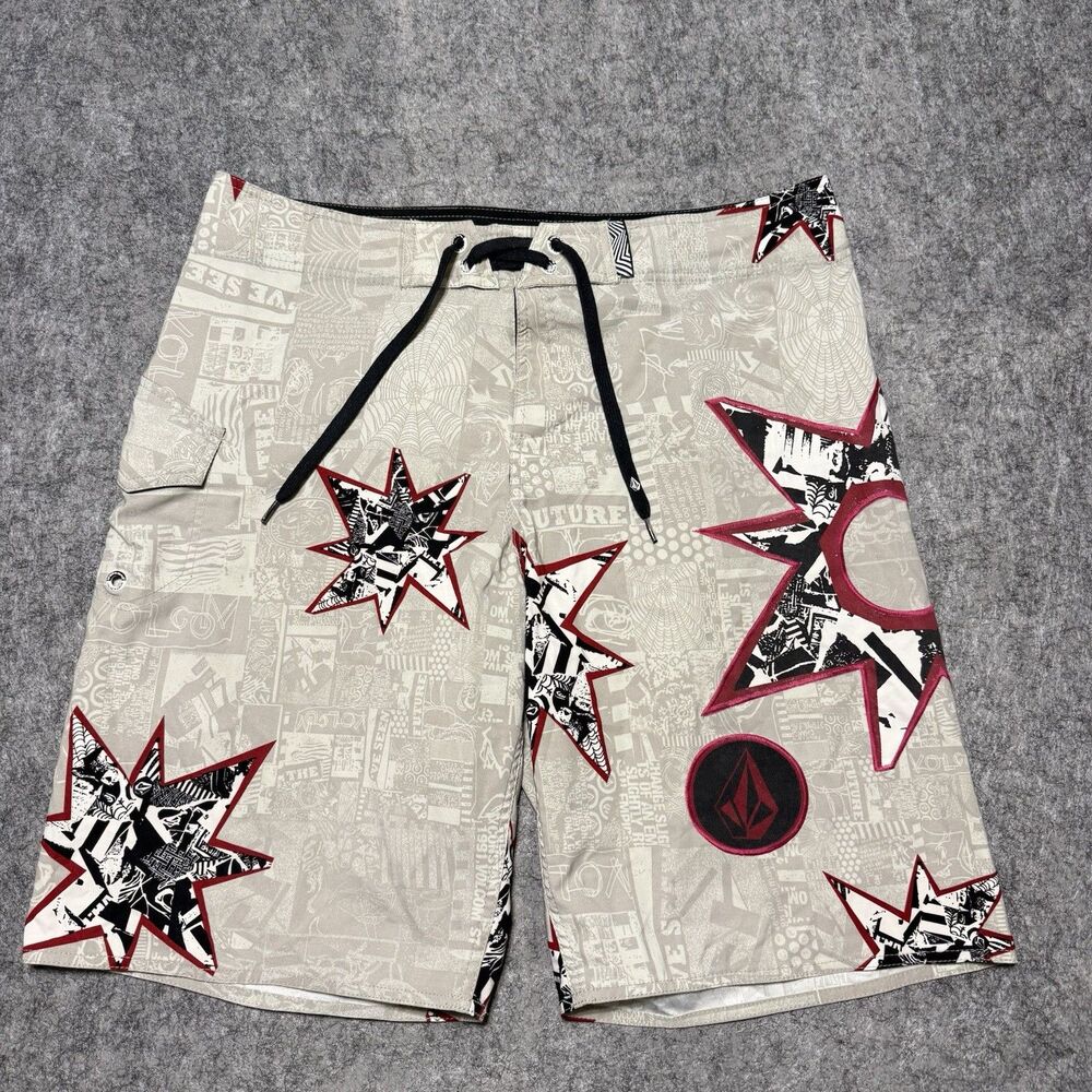 Vintage Y2K Volcom Bruce Irons Board Shorts 38 Star Cyber Skater Grunge Pinhole
